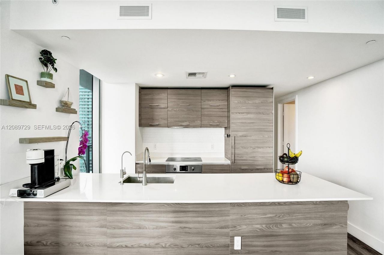 1300 S Miami Ave , Unit 2306, Miami, FL 33130 Photo