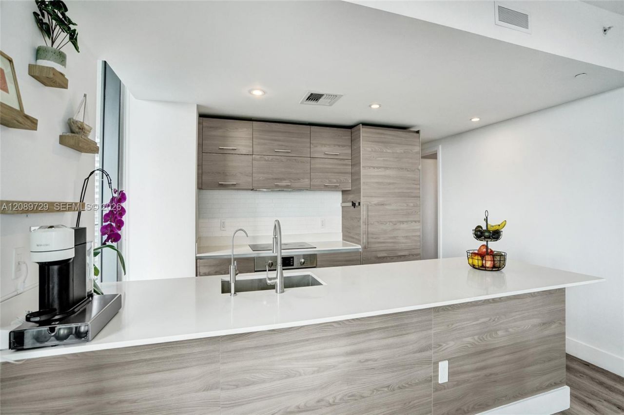 1300 S Miami Ave , Unit 2306, Miami, FL 33130 Photo