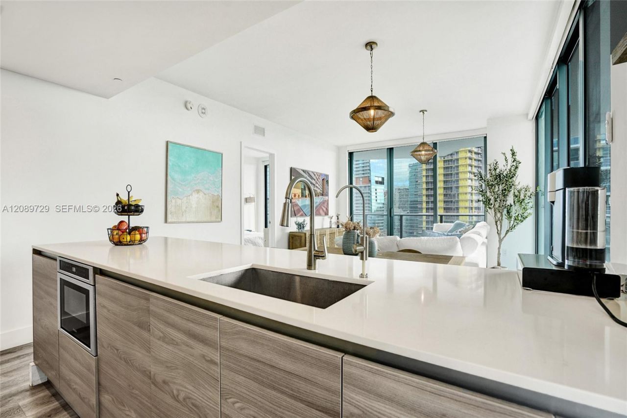 1300 S Miami Ave , Unit 2306, Miami, FL 33130 Photo