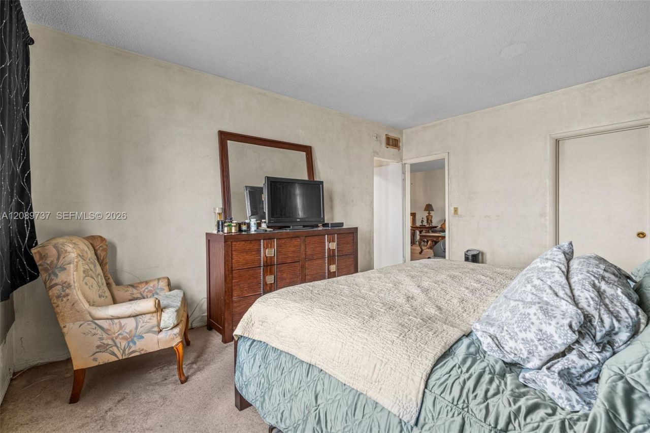 1481 NE Miami Gardens Dr, Unit 363, Miami, FL 33179 Photo