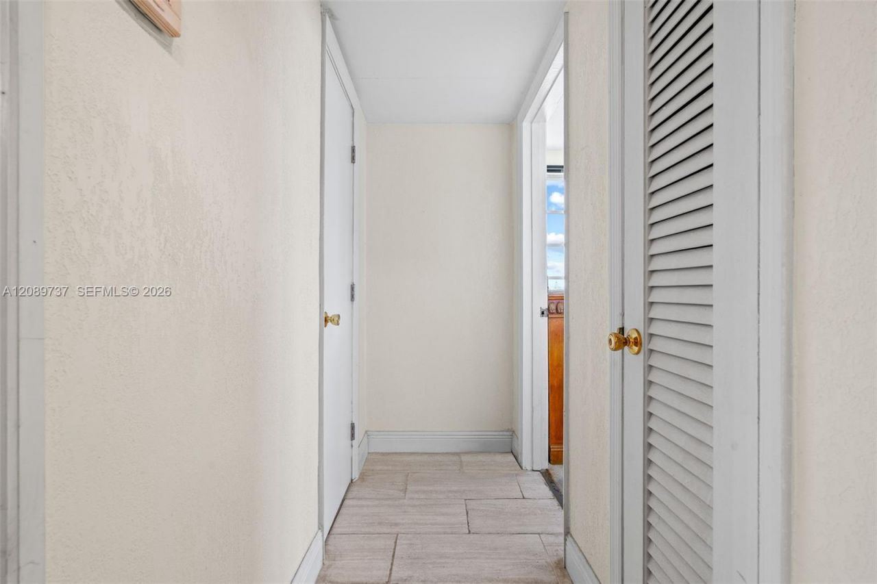 1481 NE Miami Gardens Dr, Unit 363, Miami, FL 33179 Photo