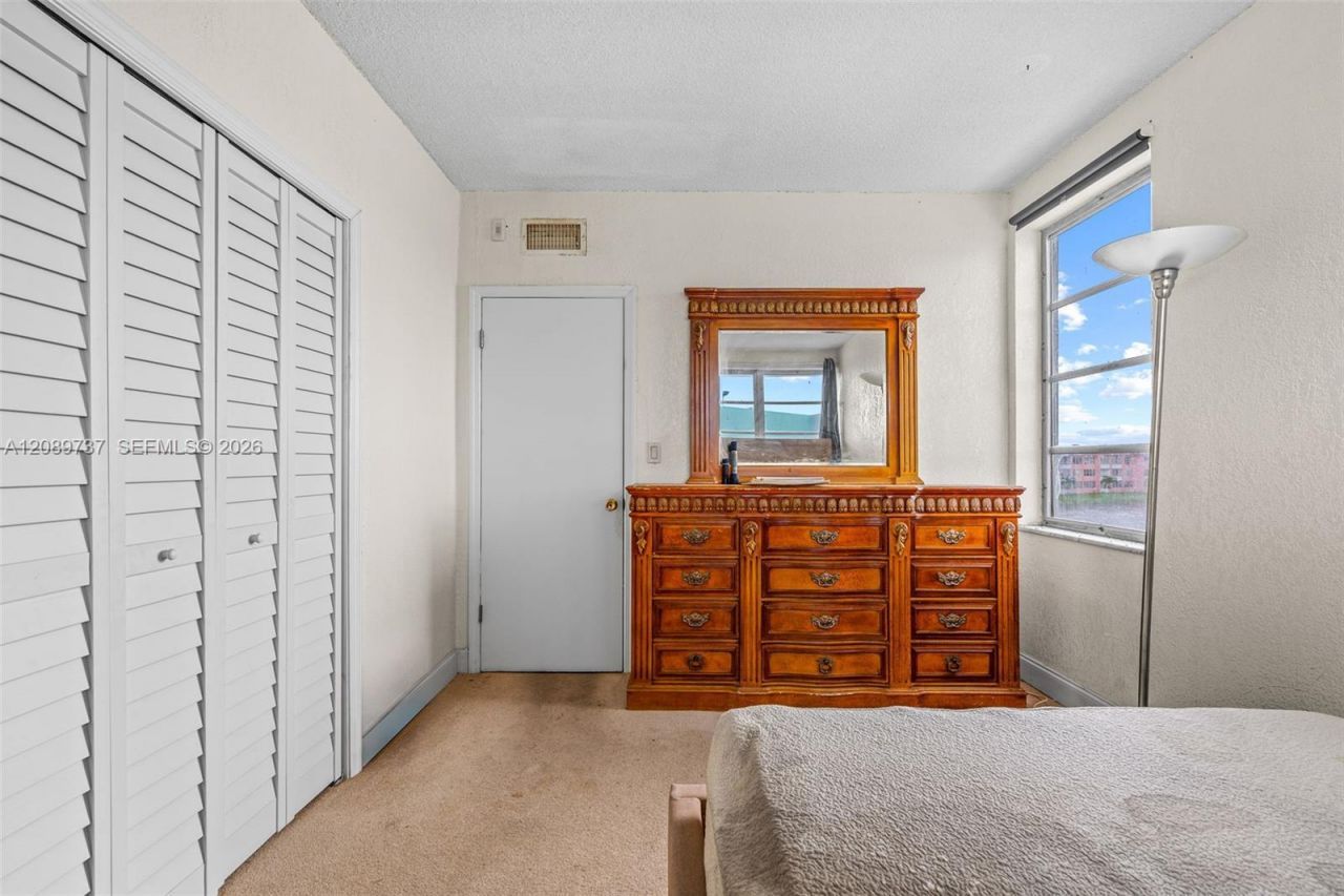1481 NE Miami Gardens Dr, Unit 363, Miami, FL 33179 Photo