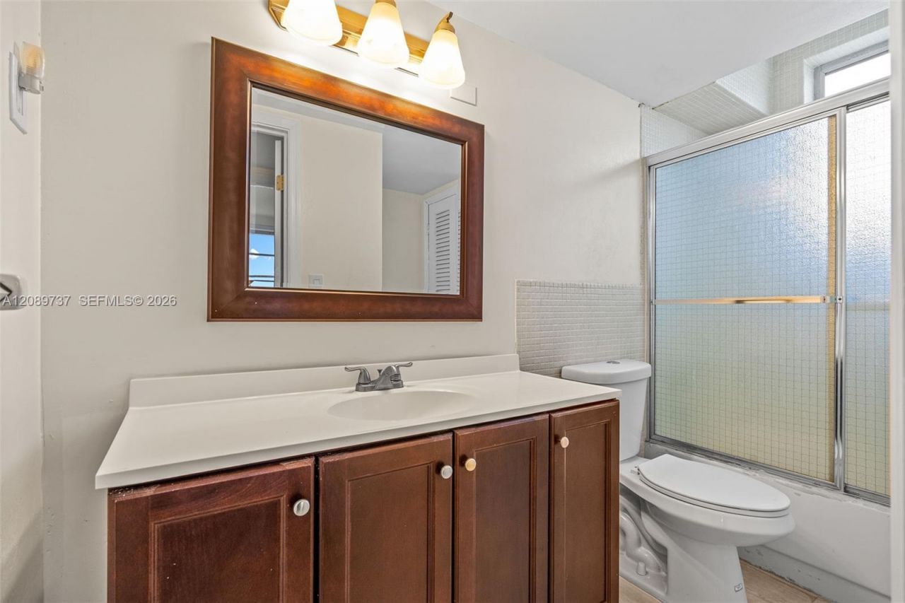 1481 NE Miami Gardens Dr, Unit 363, Miami, FL 33179 Photo