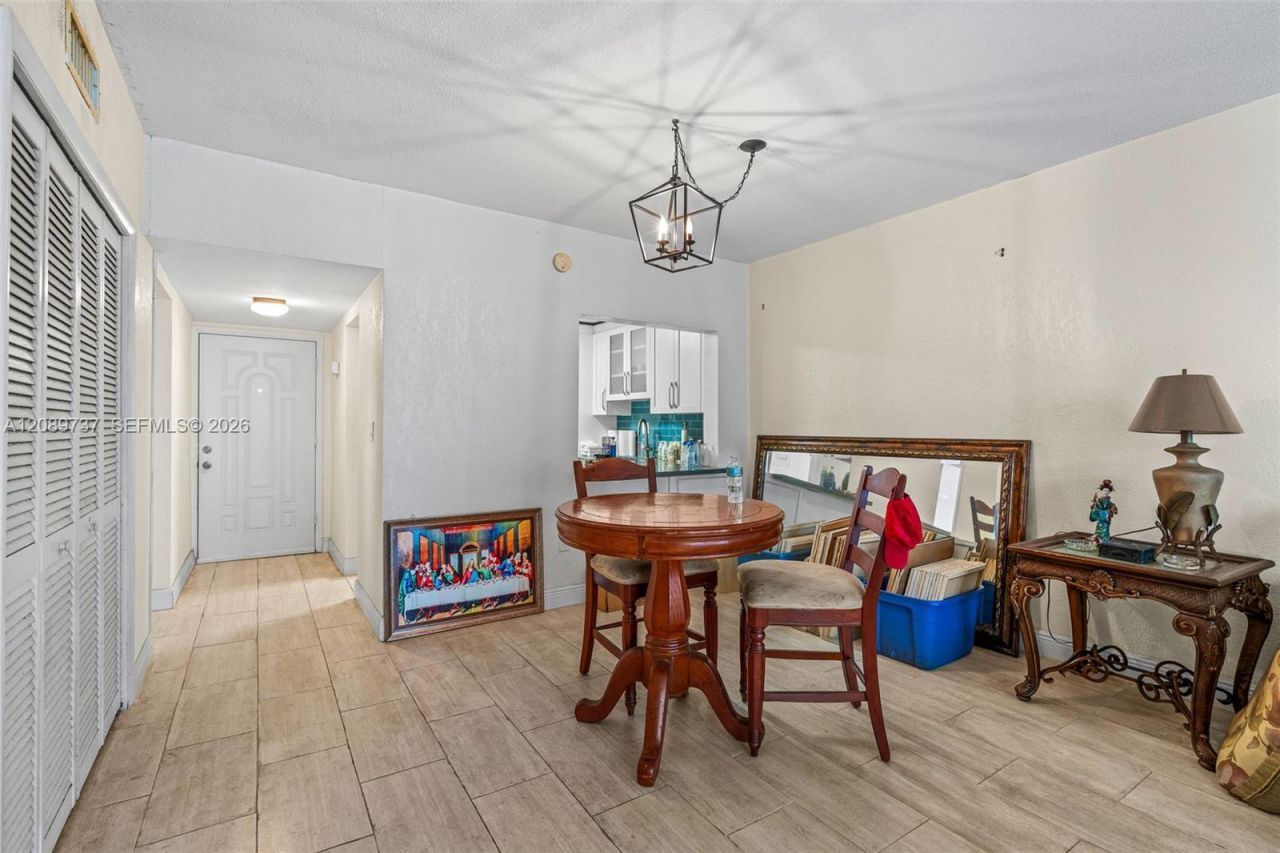 1481 NE Miami Gardens Dr, Unit 363, Miami, FL 33179 Photo