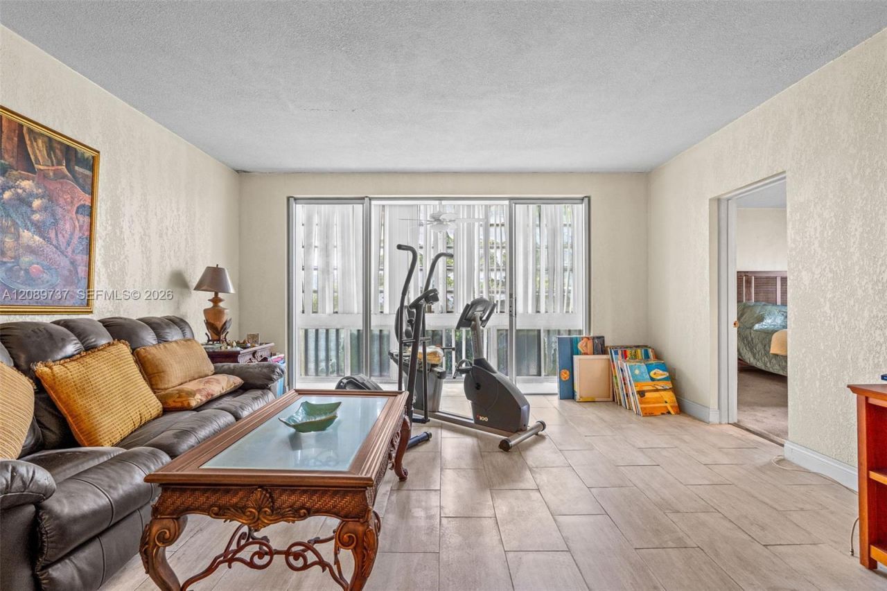 1481 NE Miami Gardens Dr, Unit 363, Miami, FL 33179 Photo
