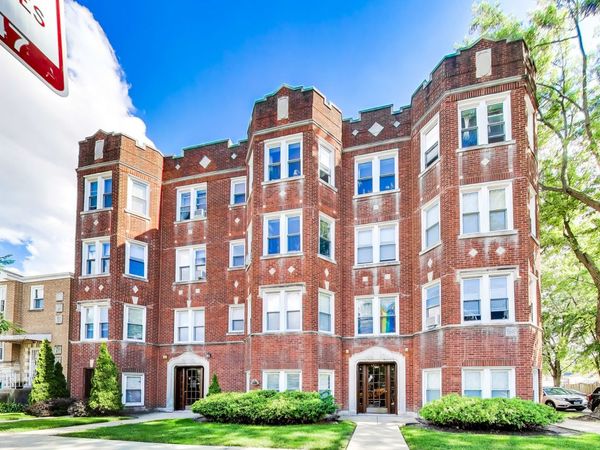 4857 W Roscoe Street , Unit 1, Chicago, IL 60641