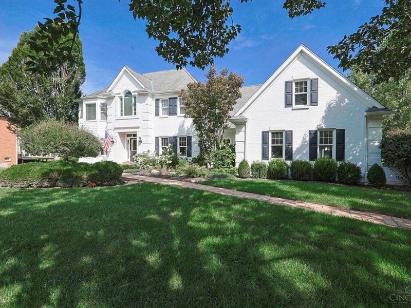 104 Hetherington Lane, Glendale, OH 45246 Photo 2