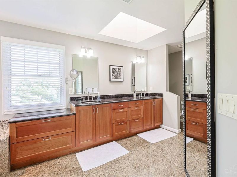104 Hetherington Lane, Glendale, OH 45246 Photo 30