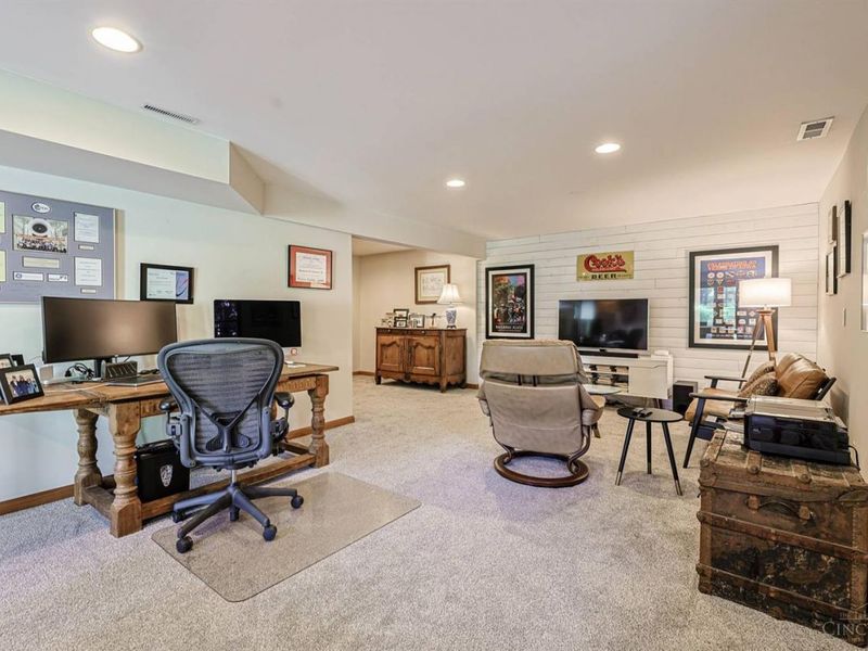 104 Hetherington Lane, Glendale, OH 45246 Photo 40