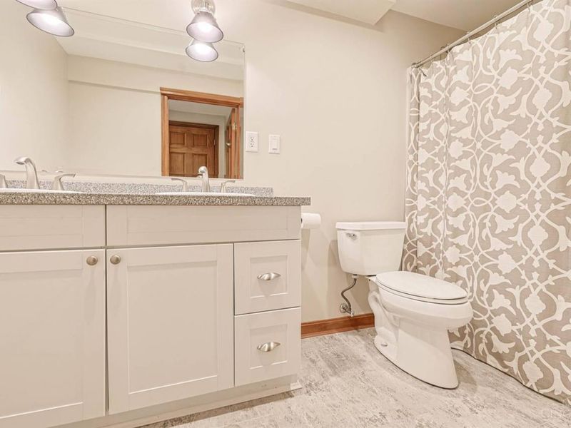 104 Hetherington Lane, Glendale, OH 45246 Photo 48