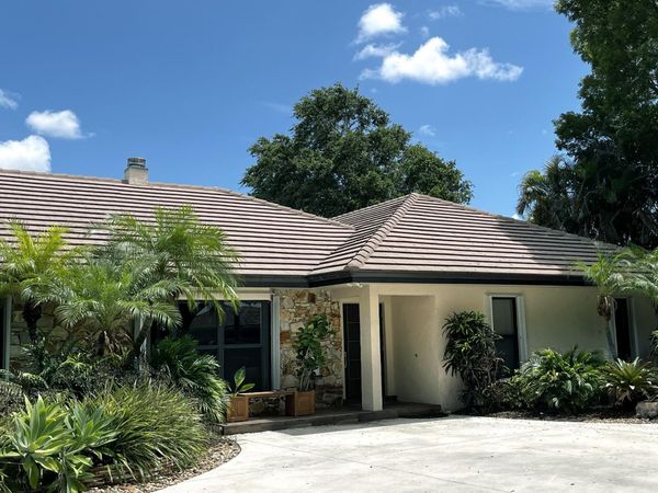 5125 WOODLAND LAKES Drive, Palm Beach Gardens, FL 33418