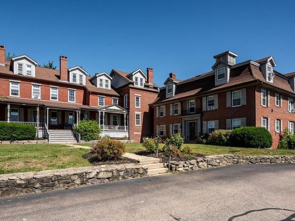 711 Central Avenue, Unit 2, Dover, NH 03820