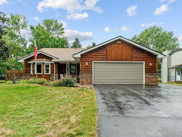 8989 Kirkwood Circle N, Maple Grove, MN 55369