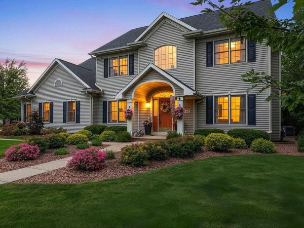 764 SADDLEBROOK COURT, Neenah, WI 54956