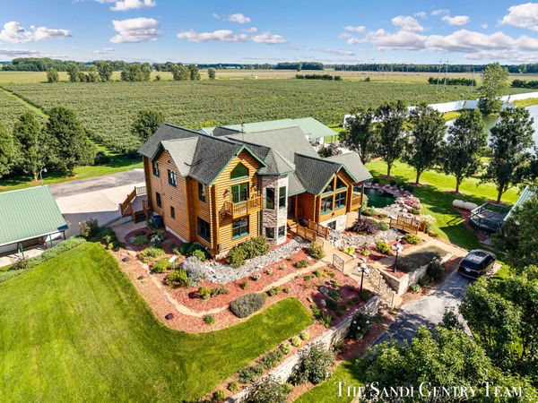 4182 Ensley Road, Ravenna, MI 49451