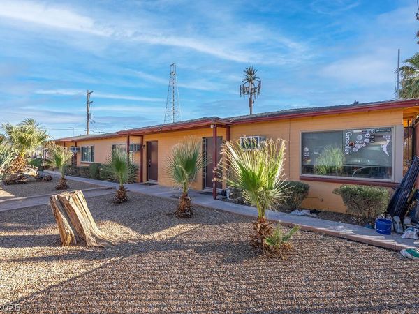216 N 10th Street, Unit 2, Las Vegas, NV 89101