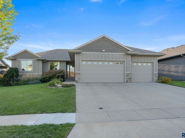 6401 S El Dorado Ave, Sioux Falls, SD 57108