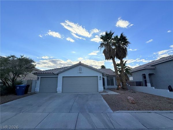 2049 Maple Springs Street, Henderson, NV 89002
