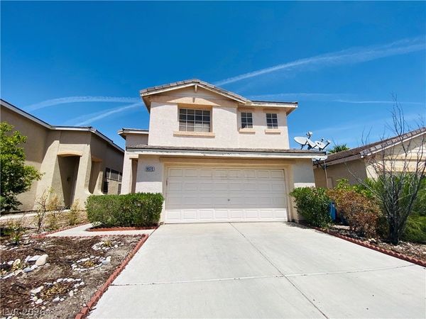 9572 Meridian Park Avenue , Las Vegas, NV 89147