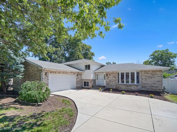 16803 92nd Avenue , Orland Hills, IL 60487