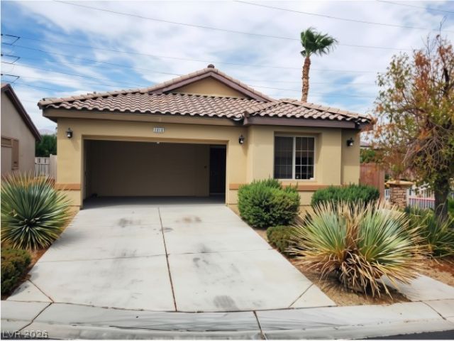 2016 Pelican Sky Beach Avenue, North Las Vegas, NV 89081 Main Photo