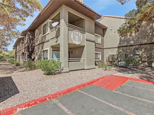 5042 S Rainbow Boulevard, Unit 102, Las Vegas, NV 89118