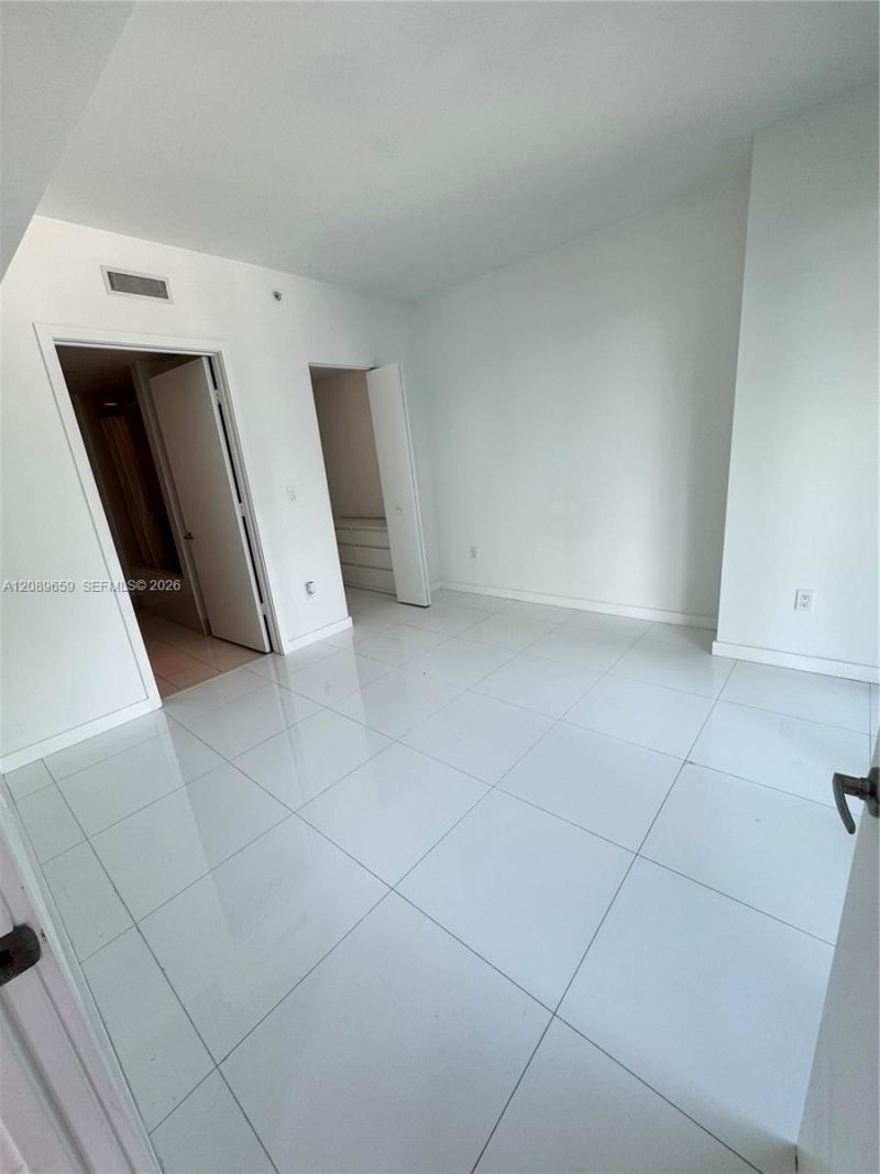 1300 S Miami Ave , Unit 1811, Miami, FL 33130 Photo