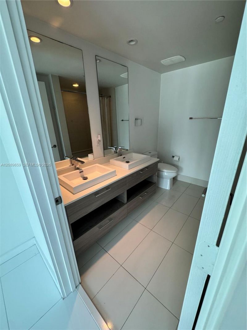 1300 S Miami Ave , Unit 1811, Miami, FL 33130 Photo