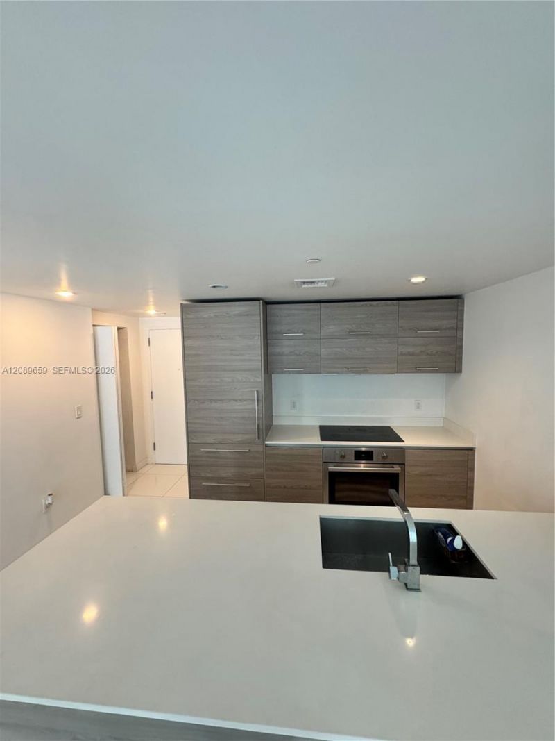 1300 S Miami Ave , Unit 1811, Miami, FL 33130 Photo