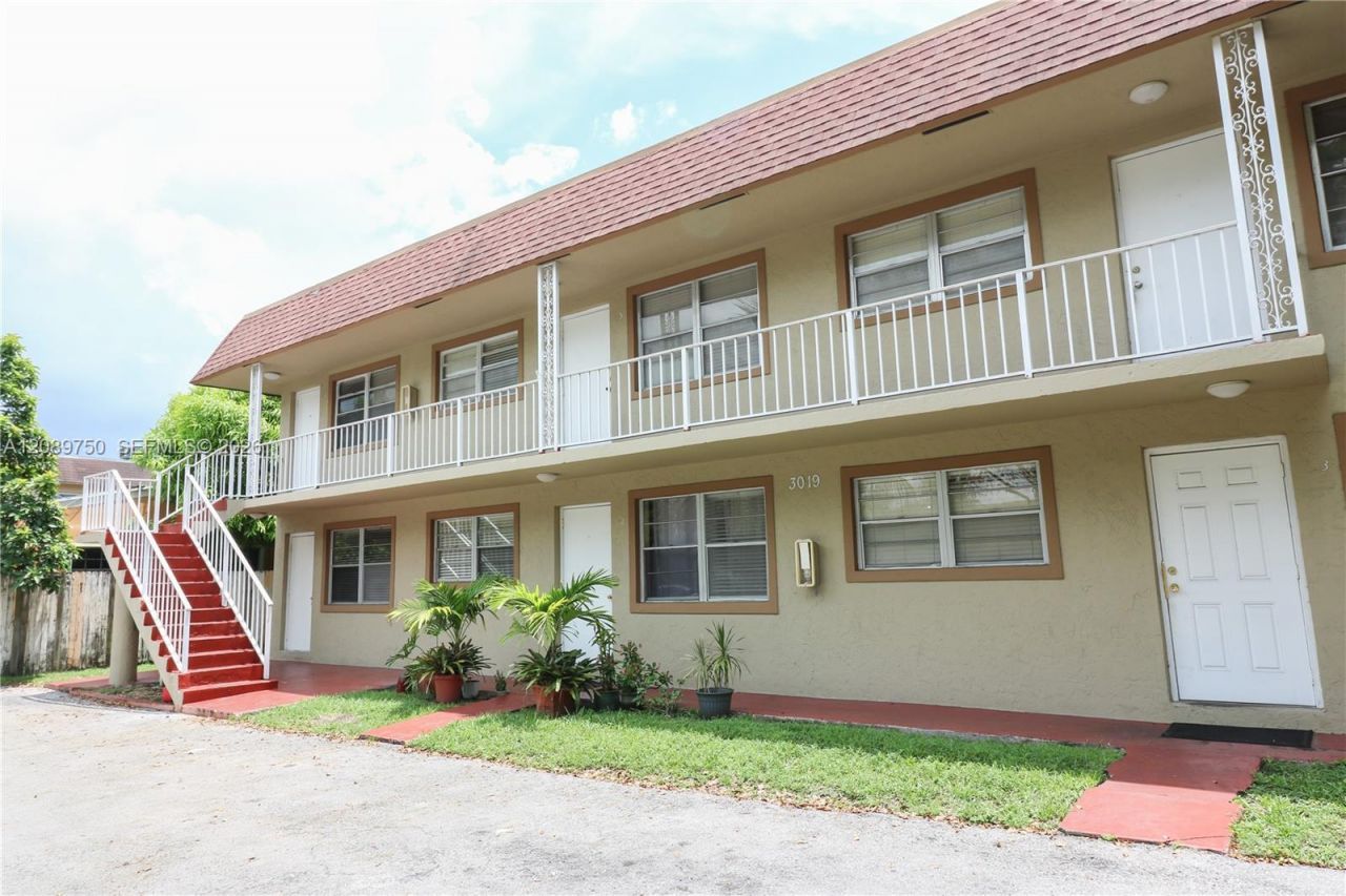 3019 SW 68th Ter, Unit 5, Miramar, FL 33023 Photo