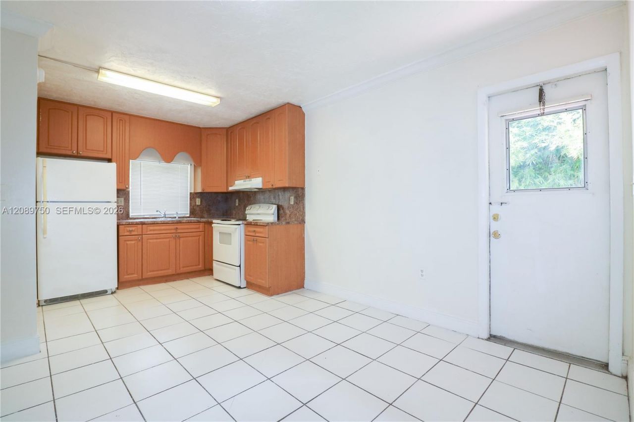 3019 SW 68th Ter, Unit 5, Miramar, FL 33023 Photo