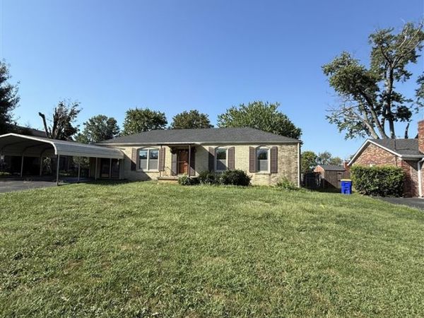 116 Meadowbrook Circle , Bowling Green, KY 42101