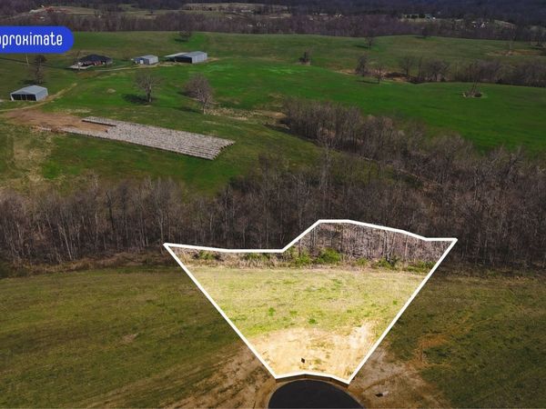 259 Daniel Lane , Unit 10, Westmoreland, TN 37186