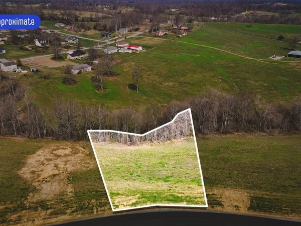 159 Daniel Lane , Unit 5, Westmoreland, TN 37186