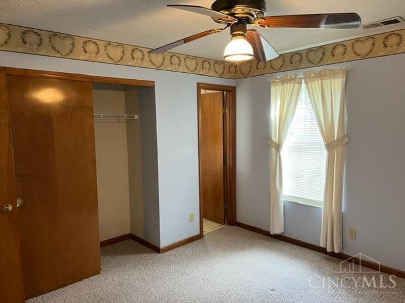 1510 Lost Lake Court, Sterling Township, OH 45176 Photo 7
