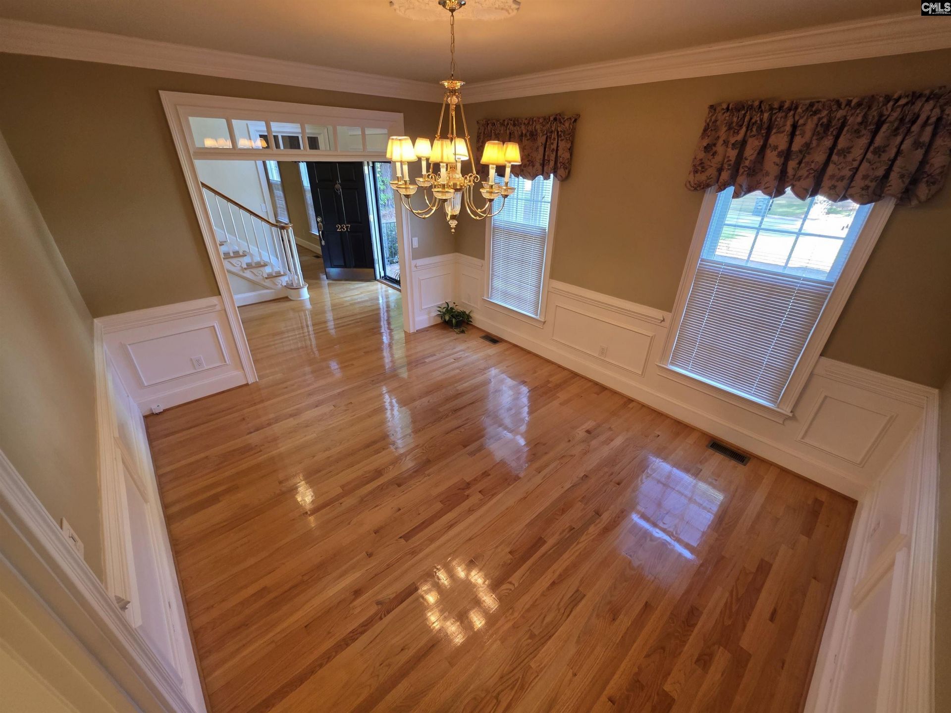 237 Sheringham Road Photo 8
