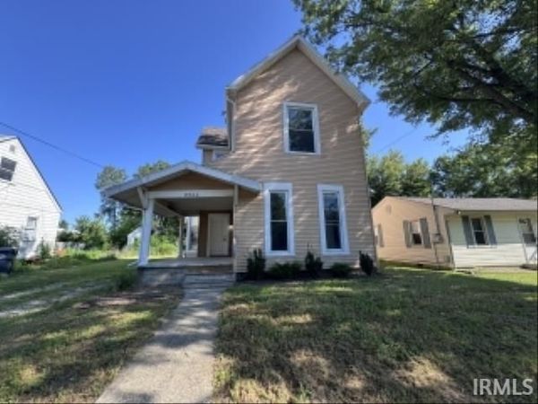 8900 W Cornbread Road, Yorktown, IN 47396