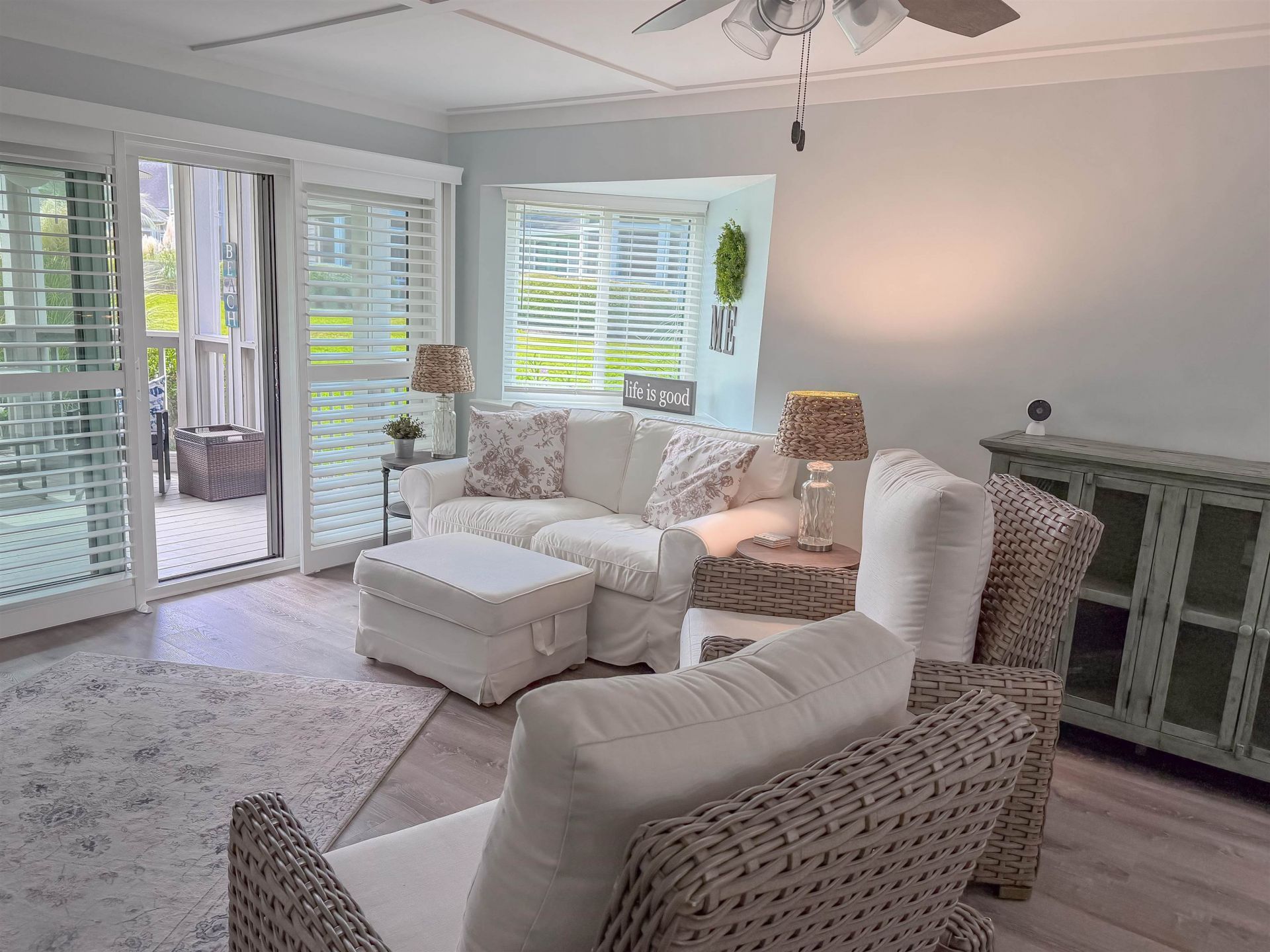 323 Wendover Ct. Photo 10