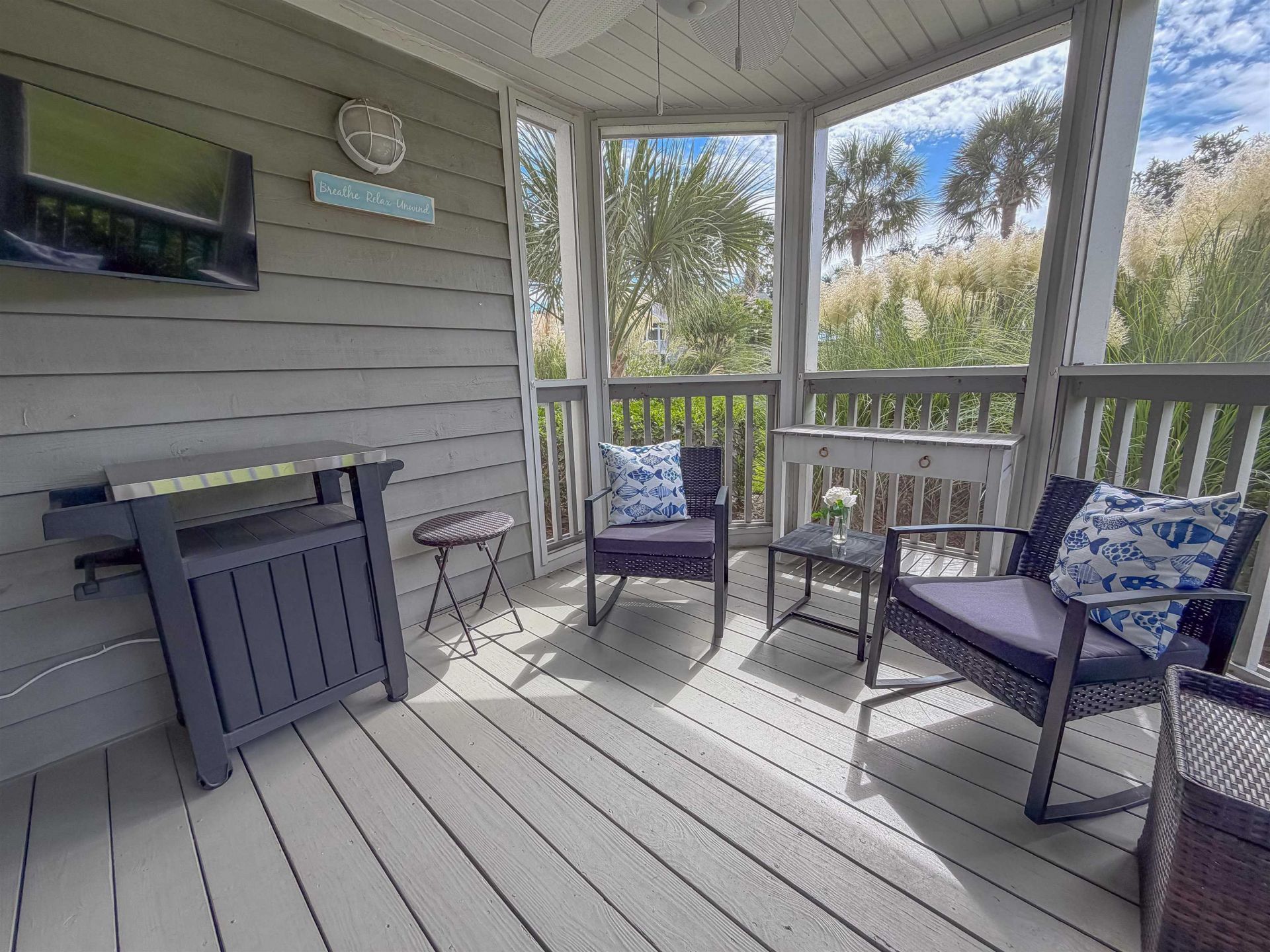 323 Wendover Ct. Photo 4