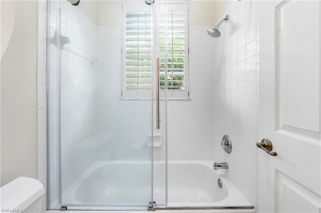 2296 Island Cove Cir, Naples, FL 34109 Photo
