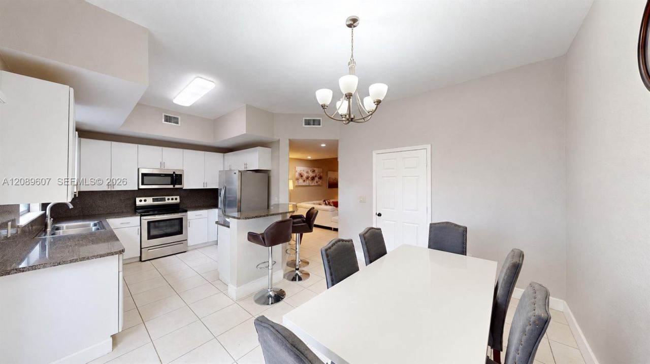 22067 SW 88th Path, Cutler Bay, FL 33190 Photo