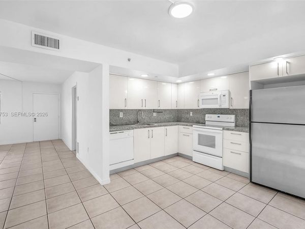 8700 SW 133rd Ave Rd, Unit 312, Miami, FL 33183