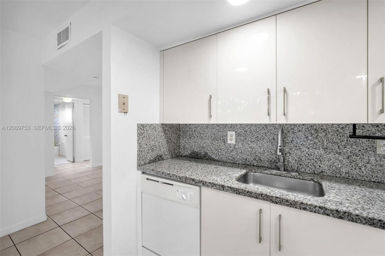 8700 SW 133rd Ave Rd, Unit 312, Miami, FL 33183 Photo