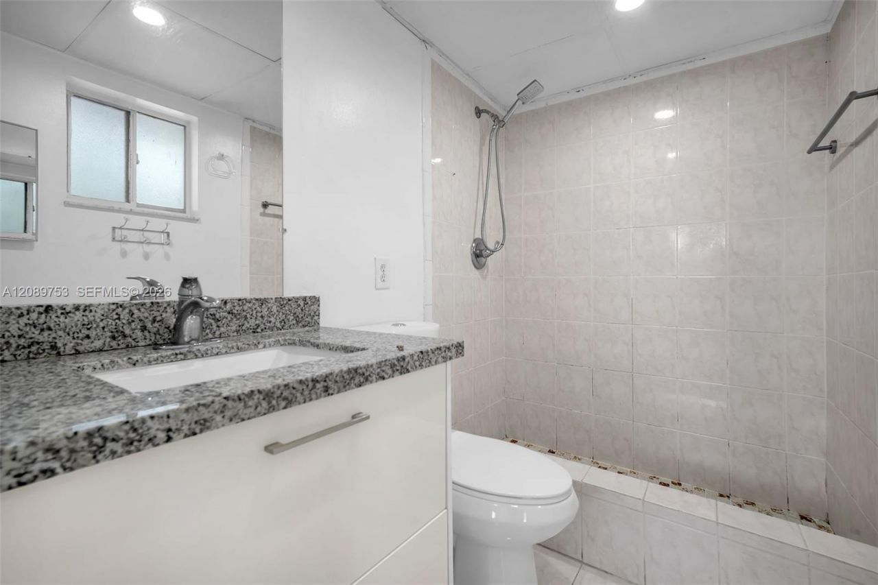 8700 SW 133rd Ave Rd, Unit 312, Miami, FL 33183 Photo