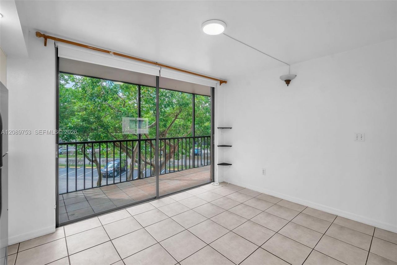 8700 SW 133rd Ave Rd, Unit 312, Miami, FL 33183 Photo