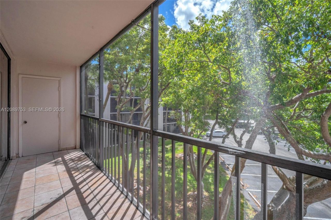 8700 SW 133rd Ave Rd, Unit 312, Miami, FL 33183 Photo