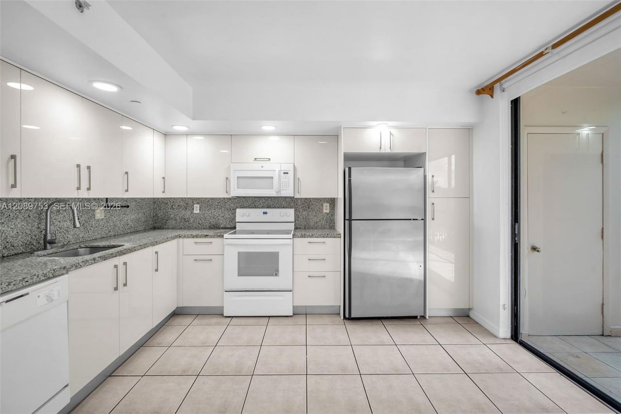 8700 SW 133rd Ave Rd, Unit 312, Miami, FL 33183 Photo
