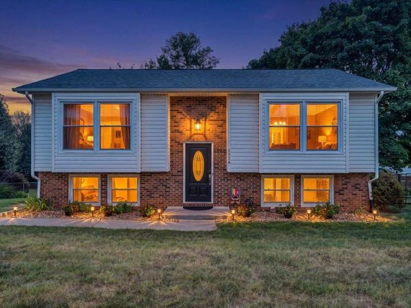 1526 Poplar AVE , Salem, VA 24153