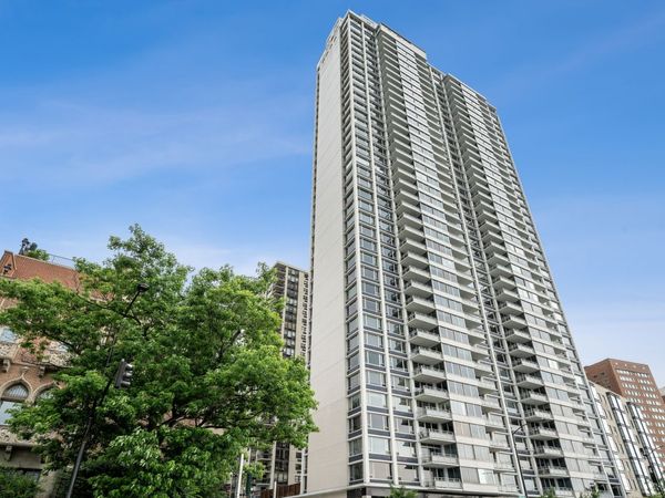 1300 N LAKE SHORE Drive, Unit 7C, Chicago, IL 60610