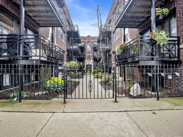 1133 W Grace Street , Unit G, Chicago, IL 60613